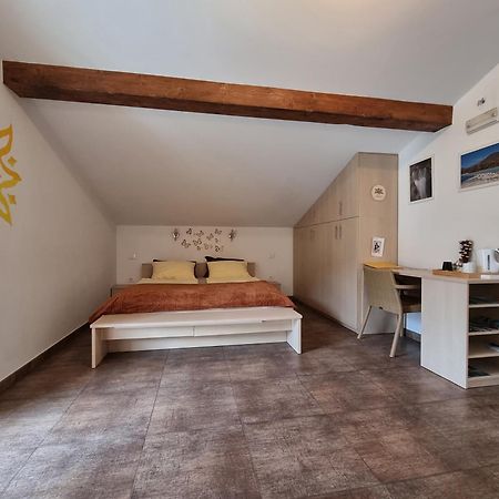 Apartment And Rooms Hisa Sonca Kobarid Exterior foto