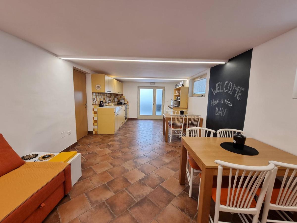 Apartment And Rooms Hisa Sonca Kobarid Exterior foto